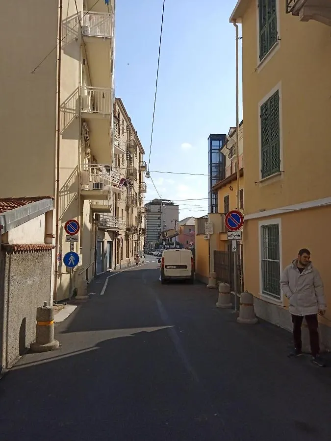 Appartamento Da Vinci 19 Alassio
