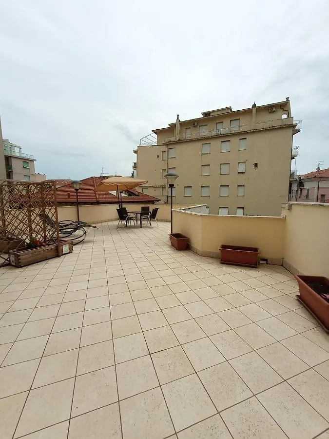 Appartamento Da Vinci 19 Alassio